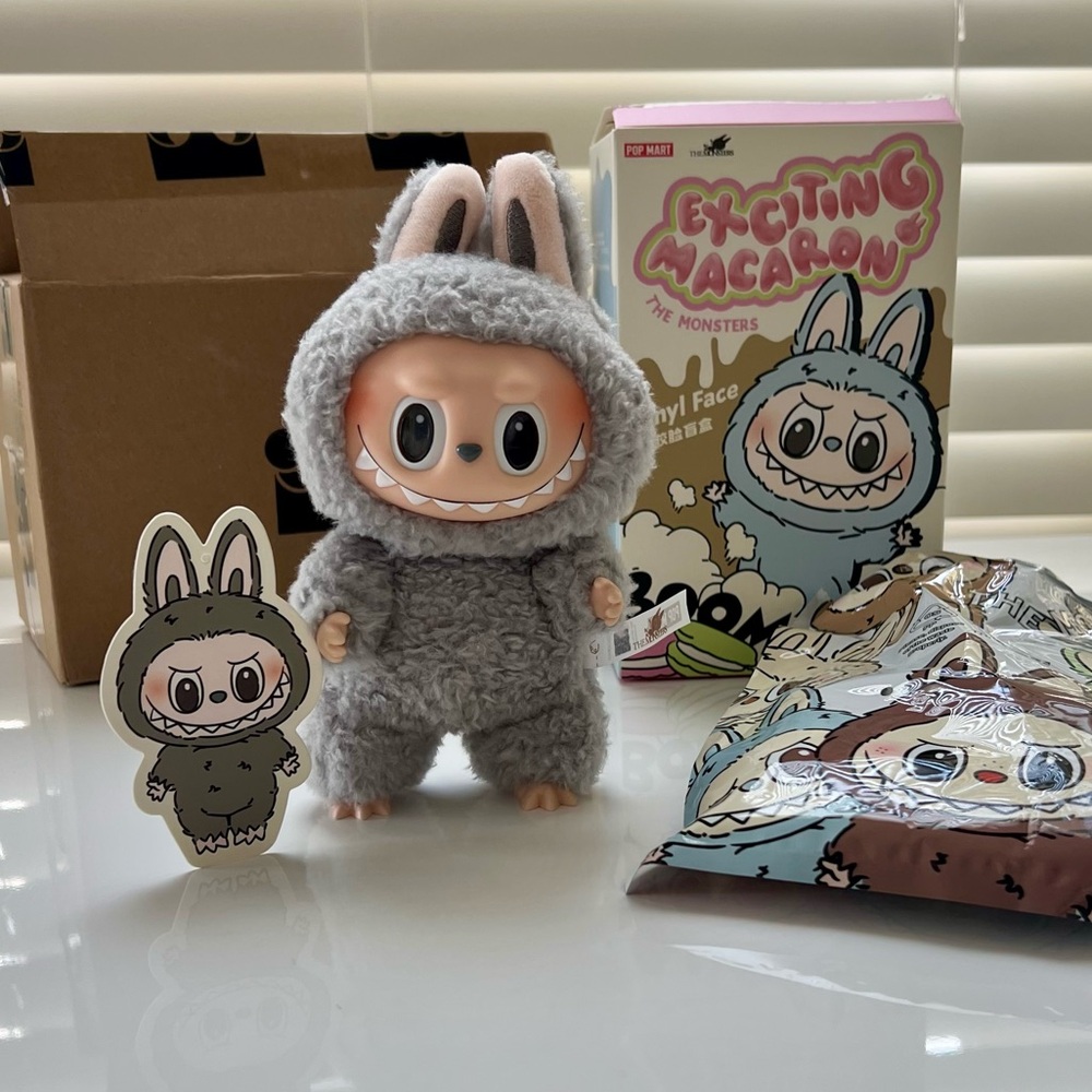 PopMart - Sesame Bean 🩶 Exciting Macaron, Authentic, Labubu